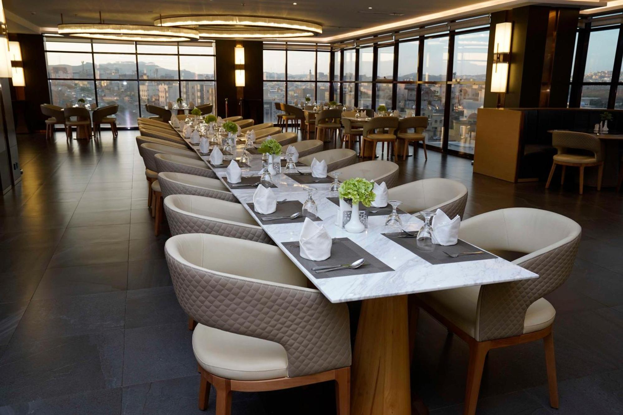 Hotel Western Danat Almansak