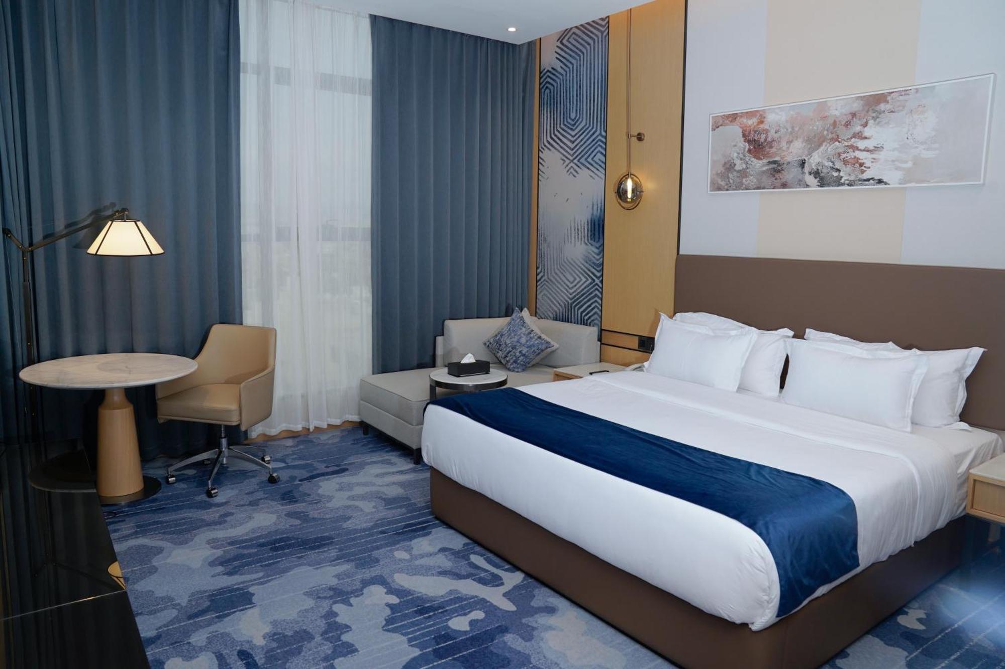 Western Danat Almansak Hotel